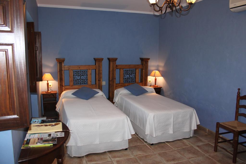 Mesa Del Conde Hotel San Felices de los Gallegos ห้อง รูปภาพ